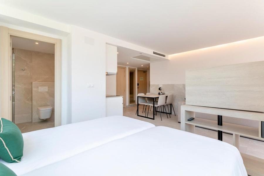 Halley Hotel & Apartments Affiliated By Melia Benidorm Luaran gambar