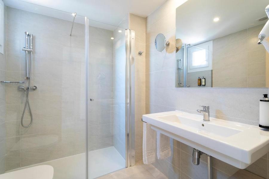 Halley Hotel & Apartments Affiliated By Melia Benidorm Luaran gambar